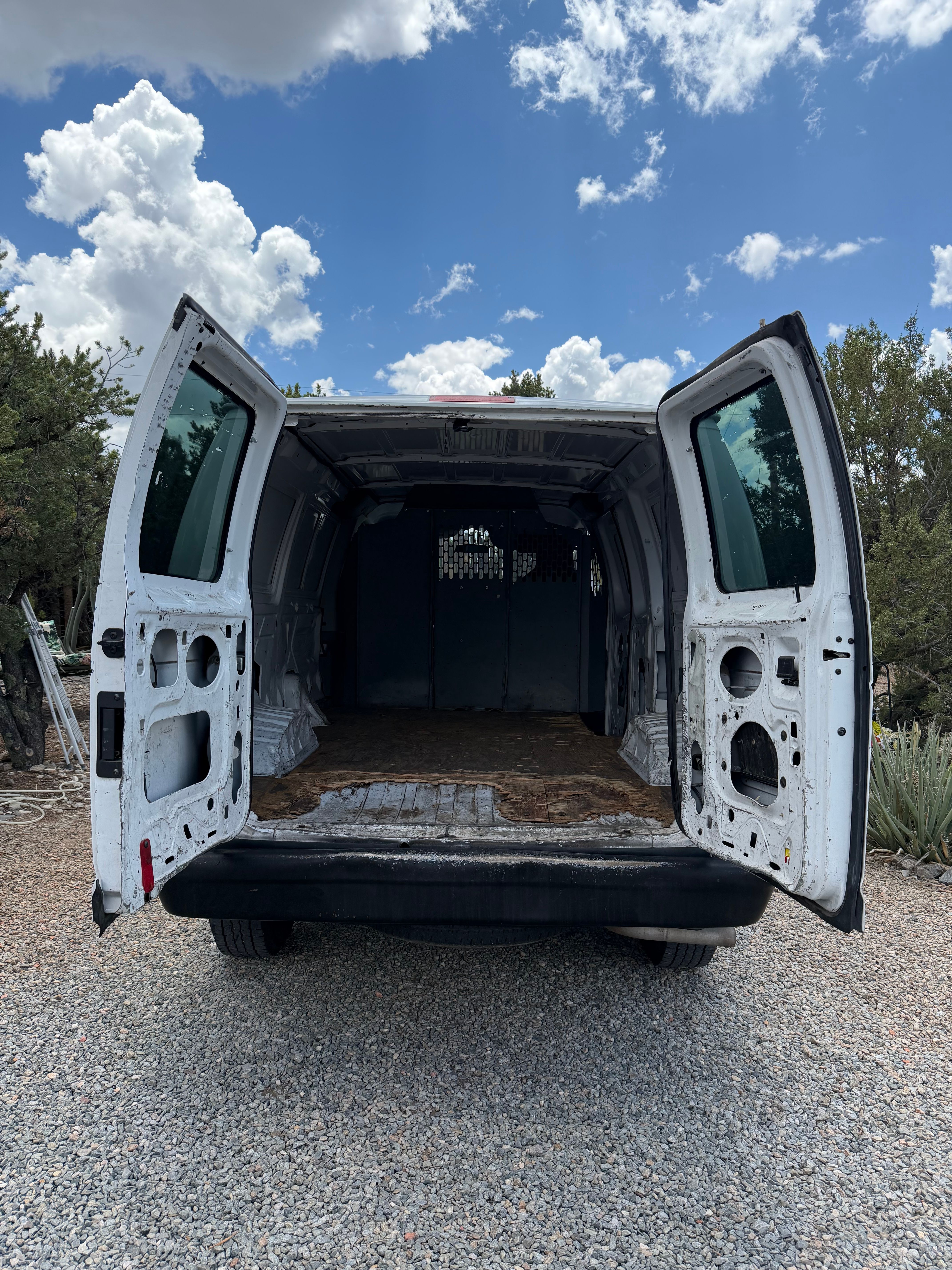 Used 2013 Ford E-250 and Econoline 250 w/ PWR Group RWD image 14