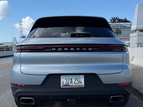 Used 2026 Porsche Cayenne E-Hybrid image 6