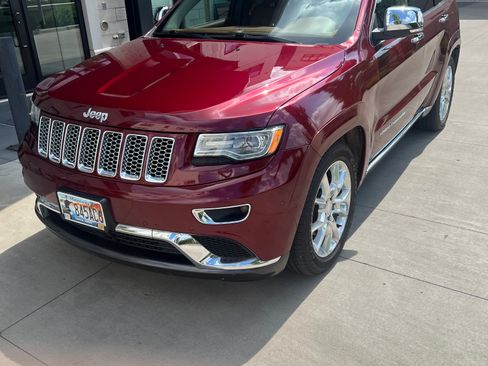 Used 2016 Jeep Grand Cherokee Summit AWD/4WD image 6