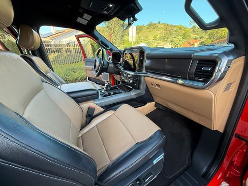 Used 2021 Ford F150 Lariat w/ Equipment Group 502A High RWD image 31