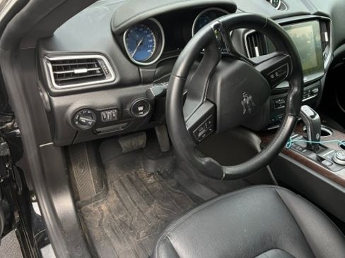 Used 2019 Maserati Ghibli S Q4 AWD/4WD image 17