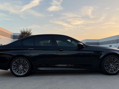 Used 2013 BMW M5 image 6