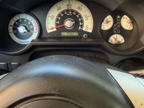 Used 2007 Toyota FJ Cruiser 2WD image 17