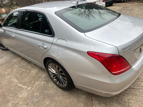 Used 2019 Genesis G90 3.3T Premium image 8