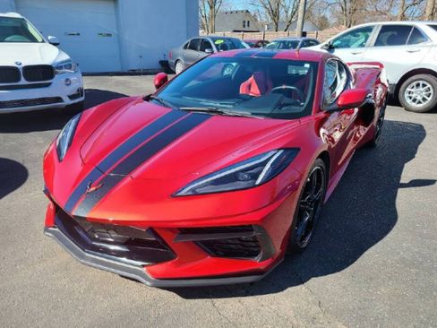 Used 2021 Chevrolet Corvette Stingray Coupe w/ Z51 Performance Package image 2