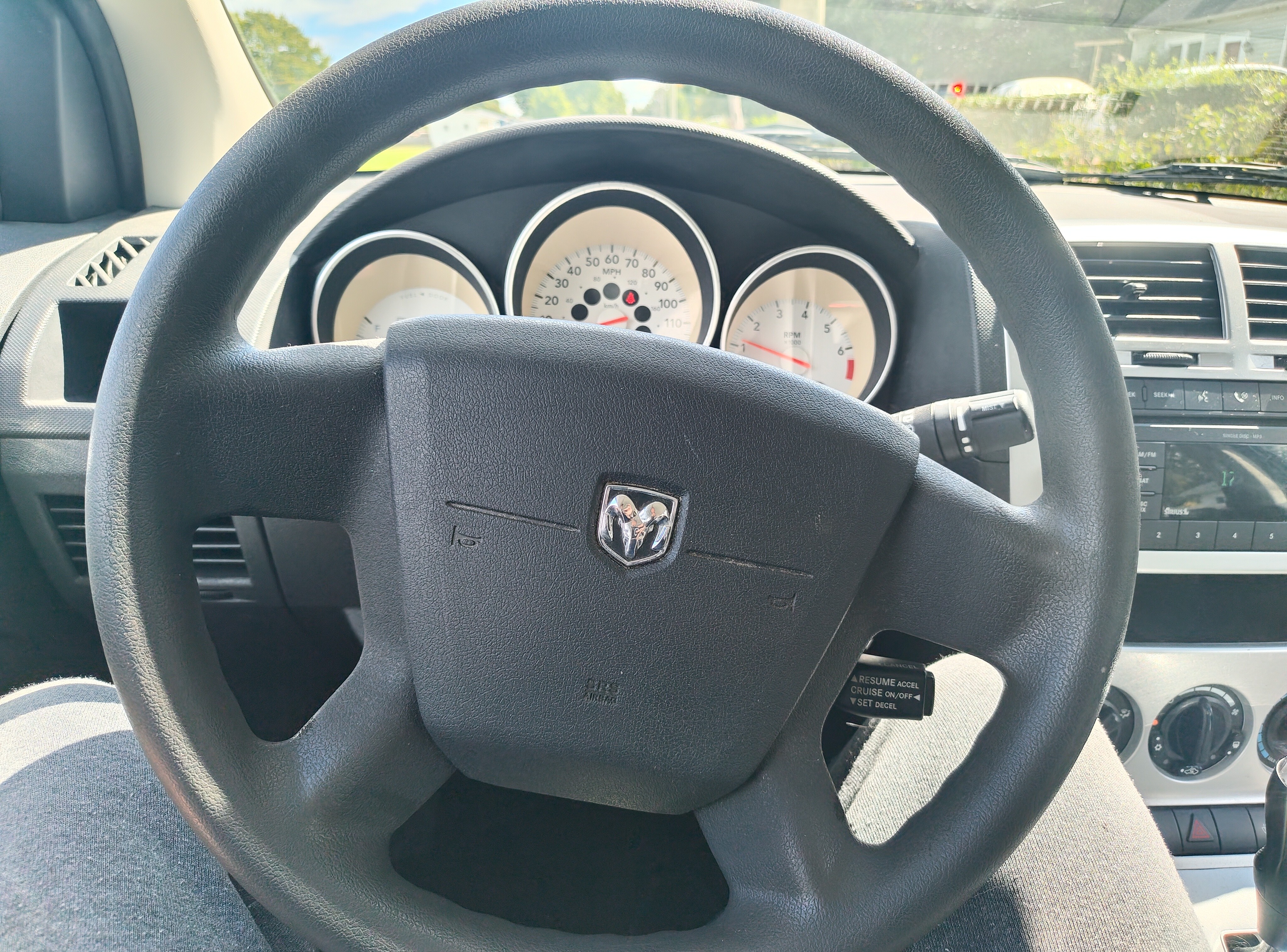 Used 2009 Dodge Caliber SXT w/ Driver Convenience Group FWD image 28