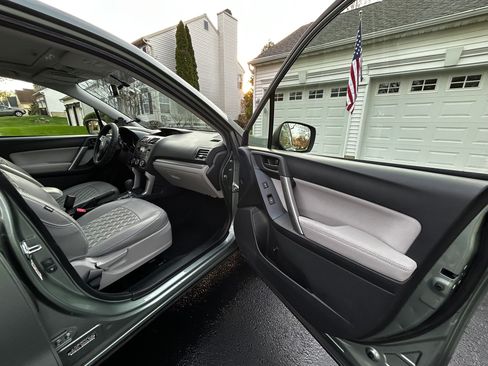 Used 2015 Subaru Forester 2.5i Premium w/ Popular Package #2 image 9