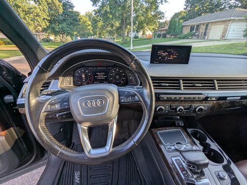 Used 2017 Audi Q7 3.0T Premium Plus image 27