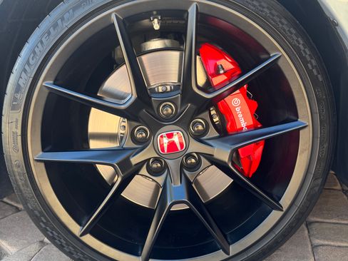 Used 2023 Honda Civic Type R image 12