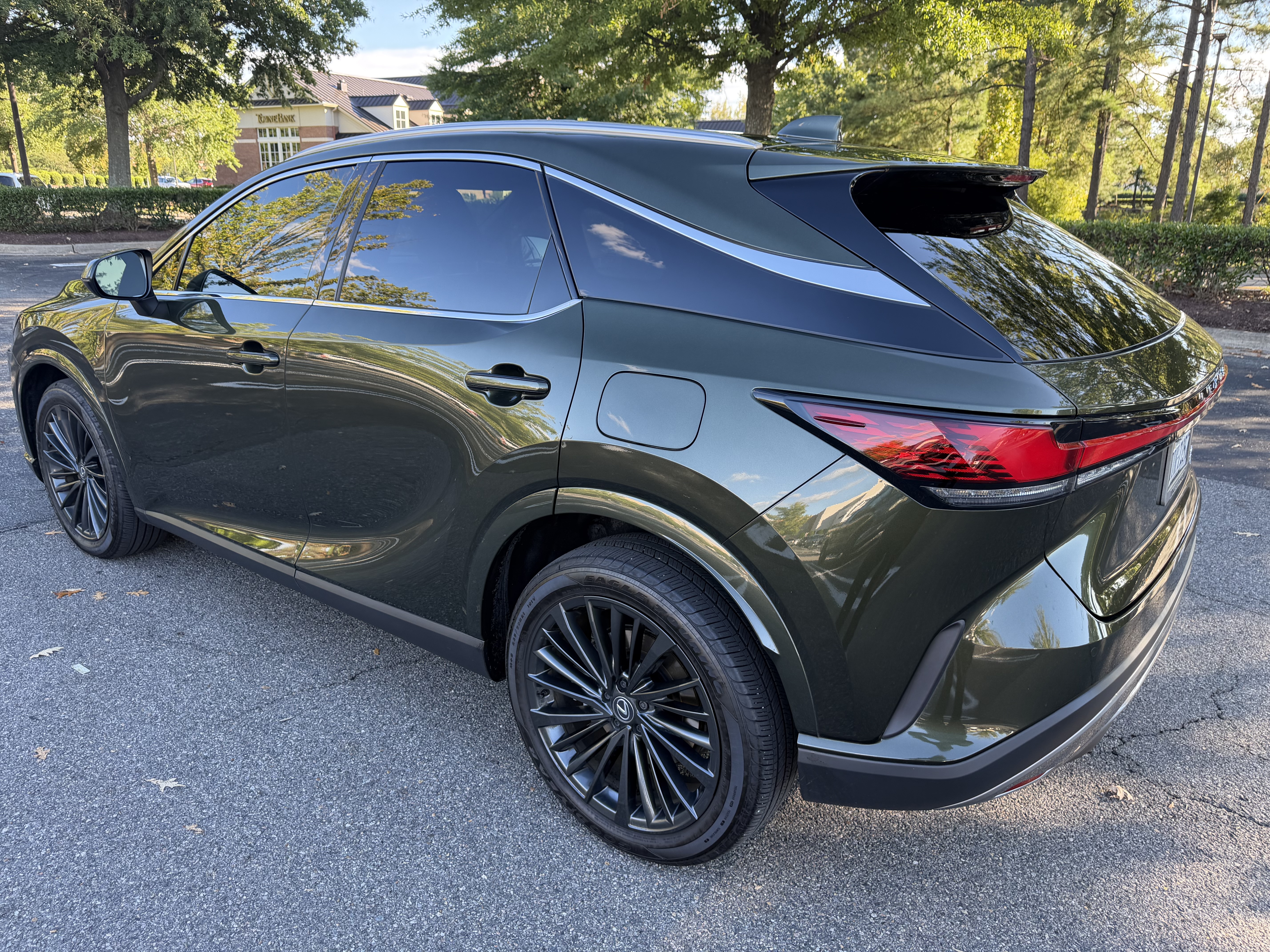 Used 2025 Lexus RX 350h w/ Accessory Package (K3) AWD/4WD image 9