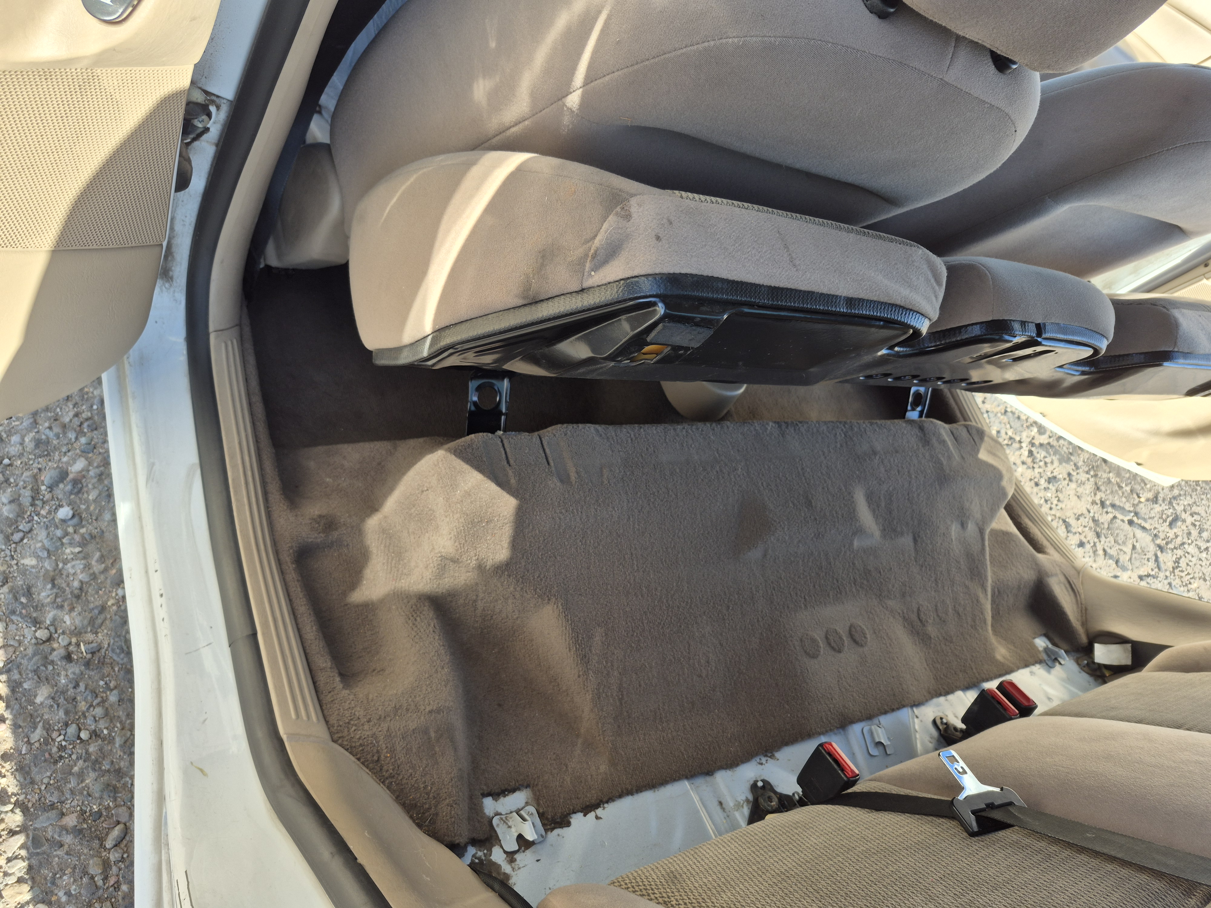 Used 2004 Ford Focus SE FWD image 13