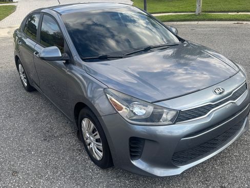 Used 2019 Kia Rio S image 2
