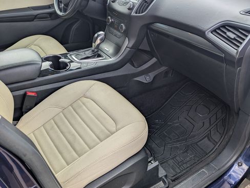 Used 2016 Ford Edge SE image 8