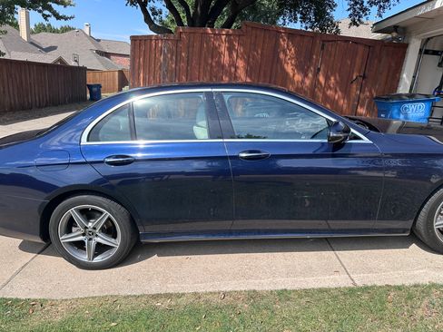 Used 2020 Mercedes-Benz E 350 Sedan image 6