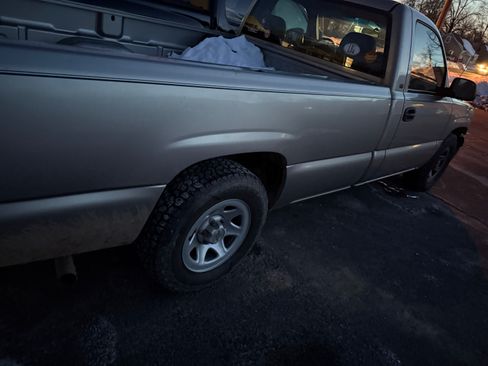 Used 2002 Chevrolet Silverado 1500 2WD Regular Cab image 10