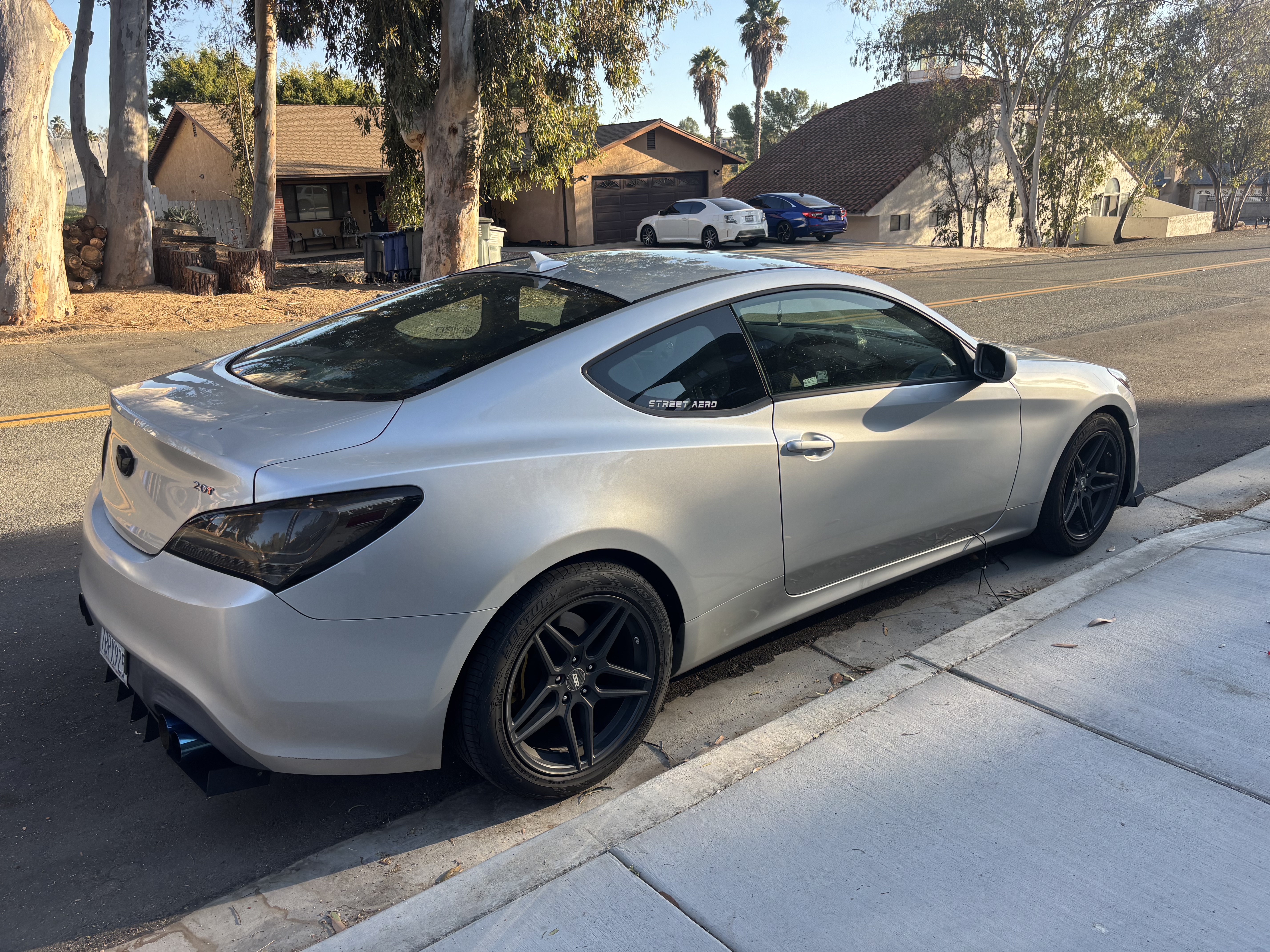 Used 2013 Hyundai Genesis 2.0T RWD image 6