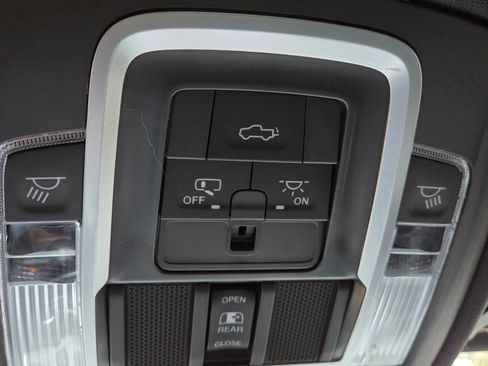 Used 2022 RAM 1500 Laramie w/ Sport Appearance Package image 19