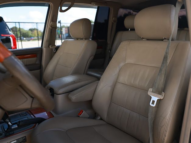 Used 2000 Lexus LX 470 4WD image 19