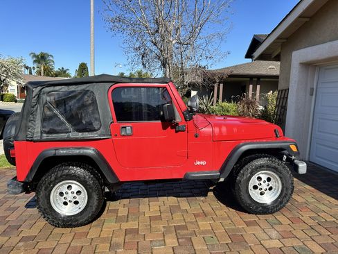 Used 1998 Jeep Wrangler Sport image 5