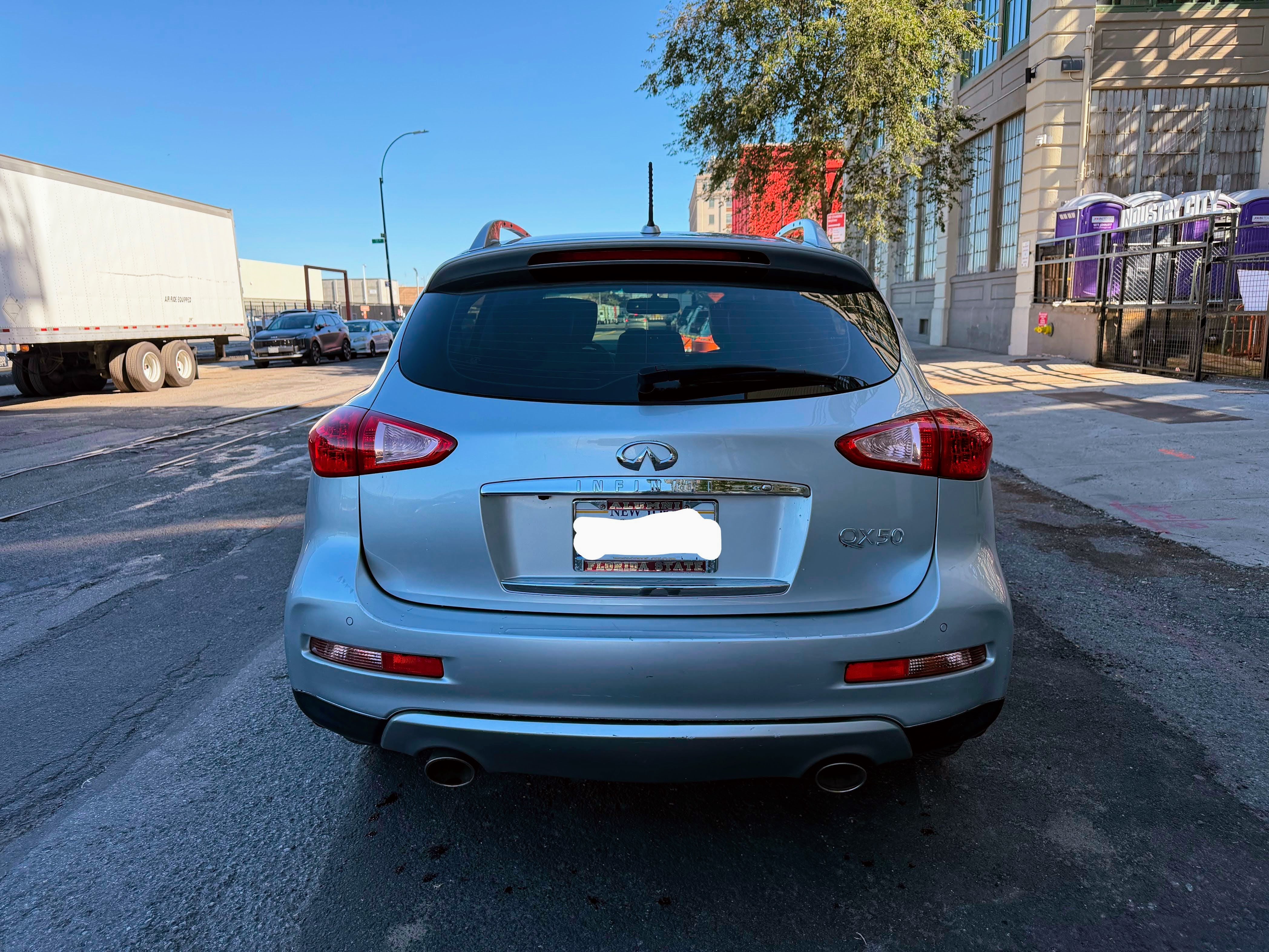 Used 2017 INFINITI QX50 2WD w/ Premium Plus Package image 8