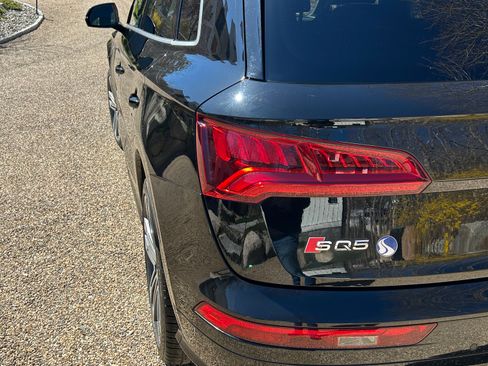 Used 2018 Audi SQ5 Premium Plus w/ Navigation Package AWD/4WD image 5