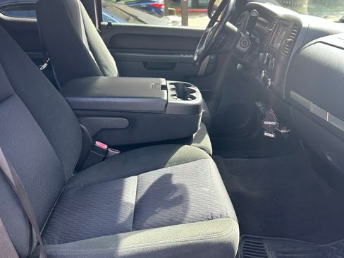 Used 2010 Chevrolet Silverado 1500 LT w/ Power Pack Plus image 12