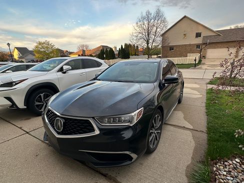 Used 2018 Acura TLX V6 SH-AWD w/ Technology Pkg image 5