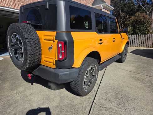 Used 2022 Ford Bronco Outer Banks image 4