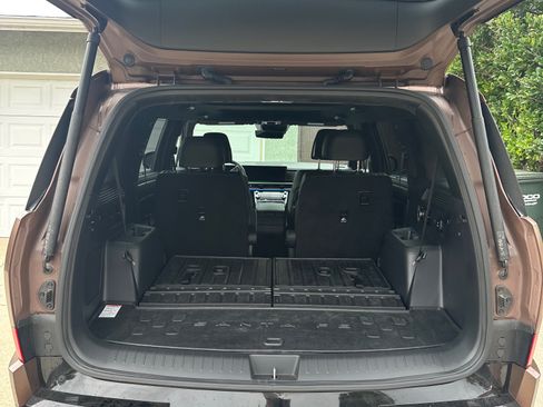 Used 2025 Hyundai Santa Fe Calligraphy image 9