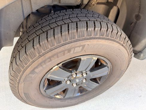 Used 2007 Ford Explorer Sport Trac XLT image 14