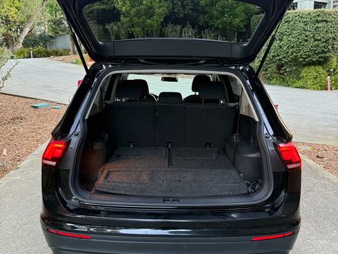 Used 2021 Volkswagen Tiguan S image 23