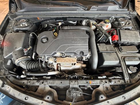 Used 2019 Chevrolet Malibu LT image 17