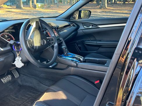 Used 2021 Honda Civic Sport image 12