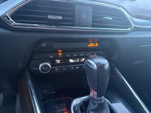 Used 2019 MAZDA CX-9 Signature image 11