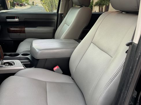 Used 2012 Toyota Tundra Limited w/ Platinum Pkg AWD/4WD image 20