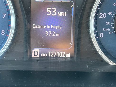 Used 2017 Toyota Camry XLE w/ Moonroof Package image 21