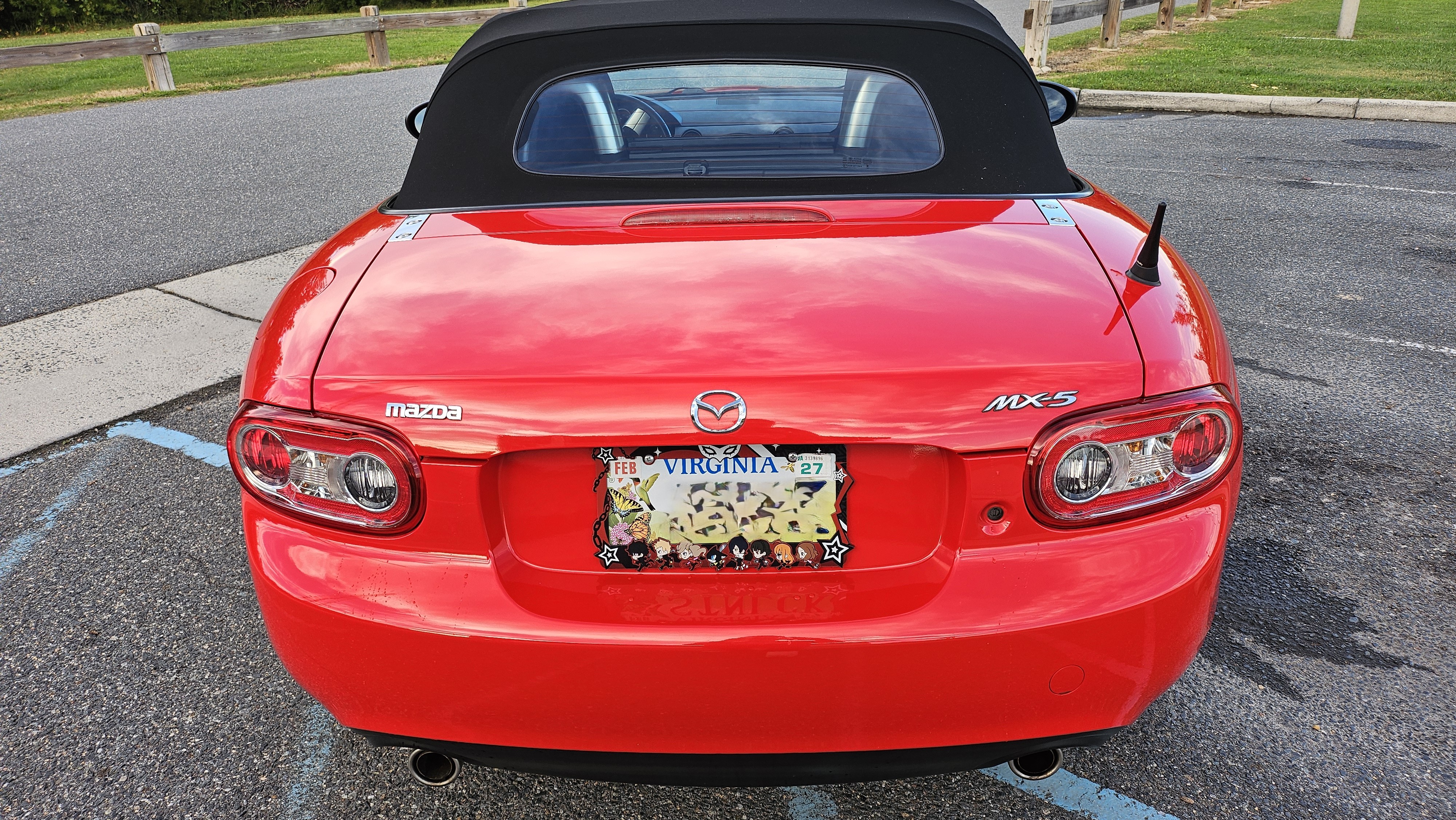 Used 2009 MAZDA MX-5 Miata Sport w/ Convenience Pkg RWD image 8