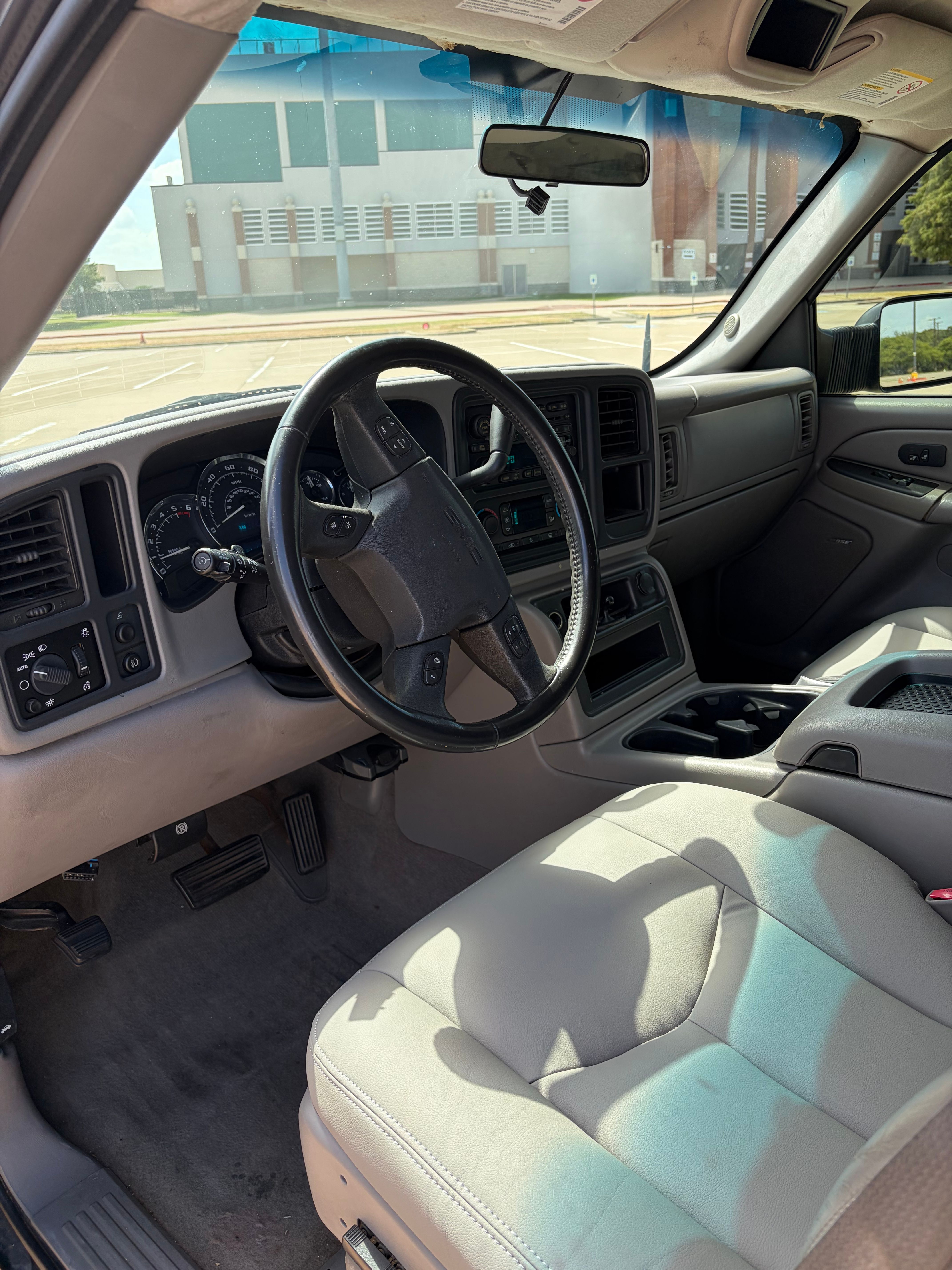 Used 2004 GMC Sierra 2500 SLT RWD image 17