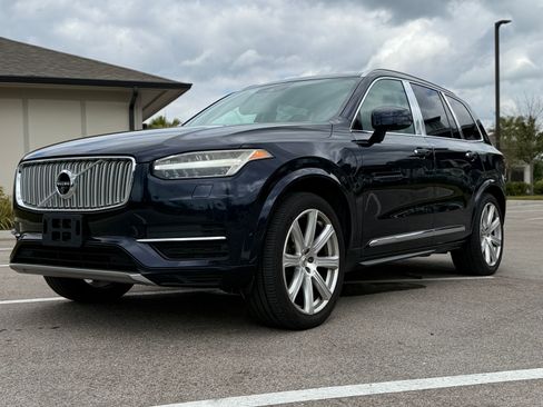 Used 2017 Volvo XC90 T8 Excellence image 2