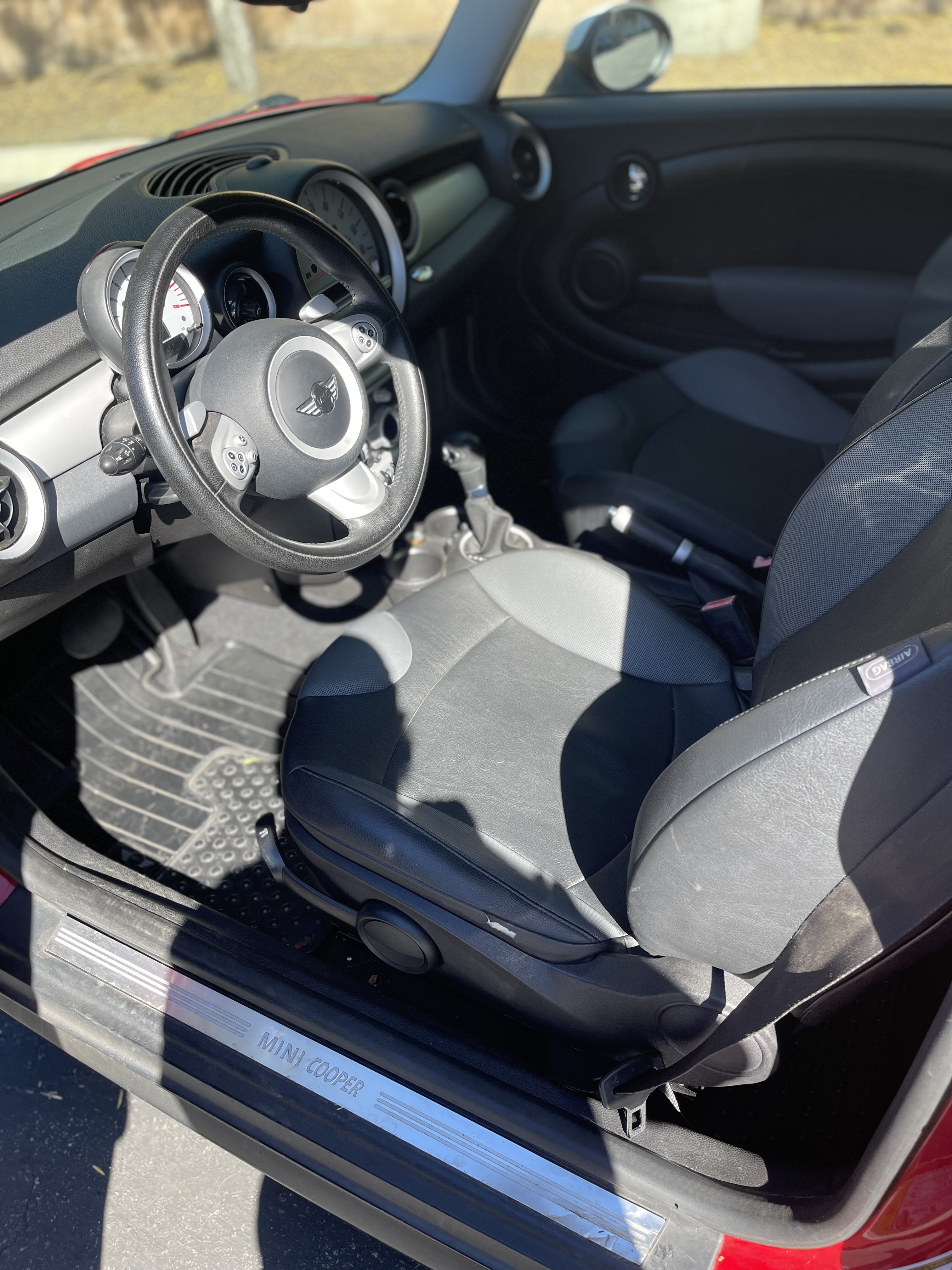 Used 2007 MINI Cooper Hardtop FWD image 4