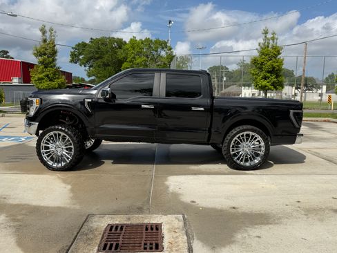 Used 2023 Ford F150 XL w/ Trailer Tow Package image 10