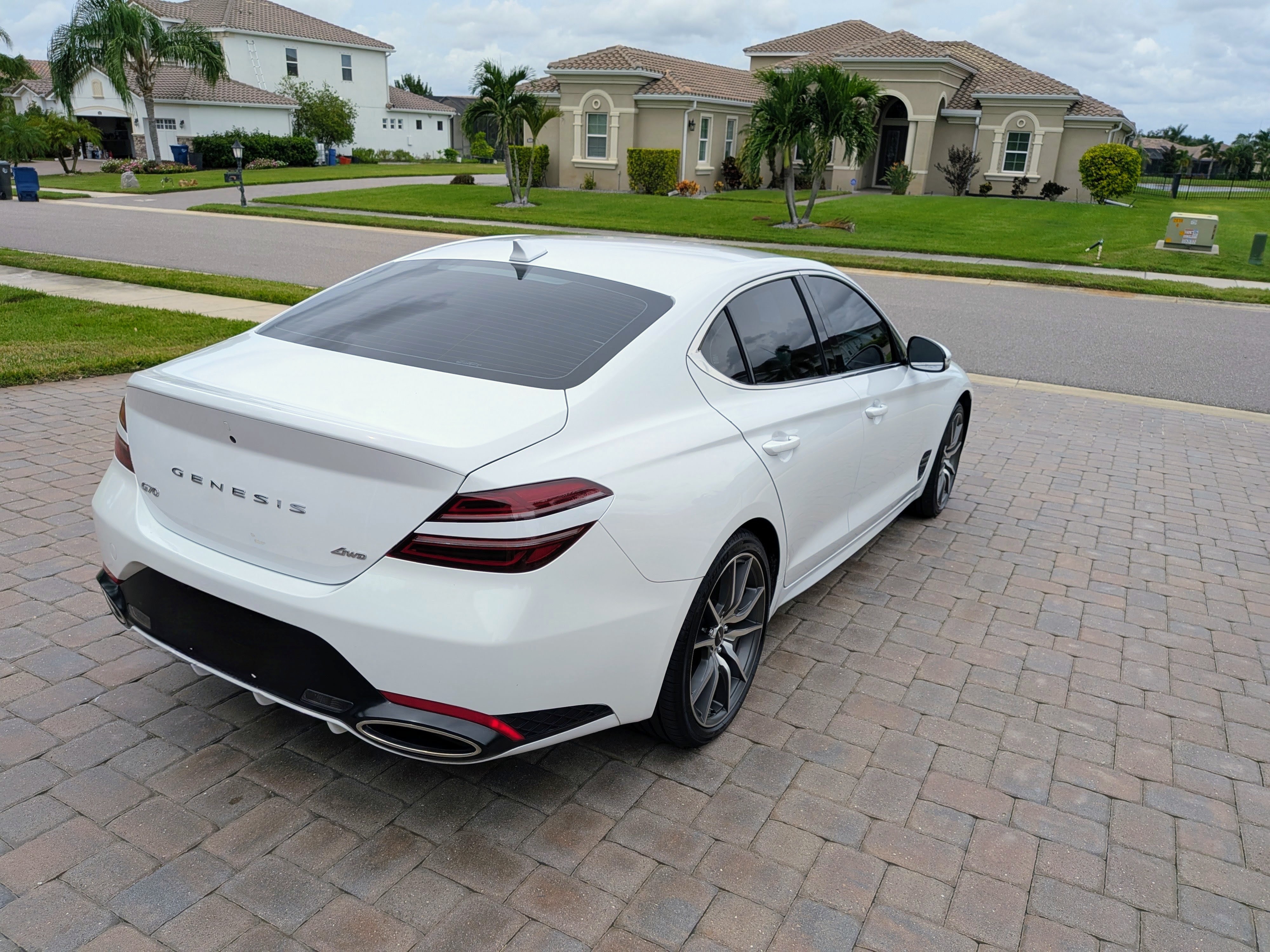 Used 2025 Genesis G70 2.5T AWD/4WD image 6