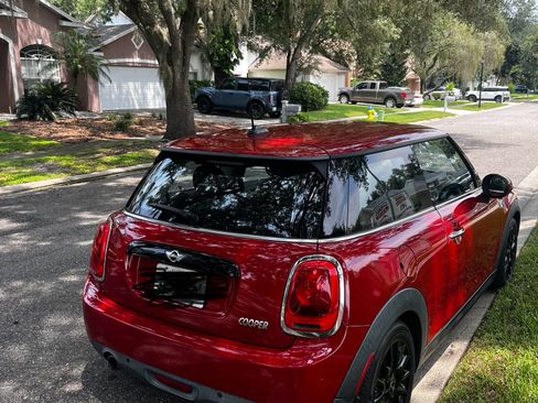 Used 2018 MINI Cooper 2-Door Hardtop FWD image 4