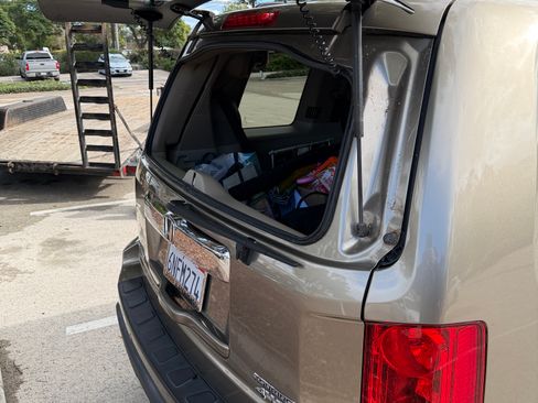 Used 2011 Honda Pilot Touring image 25