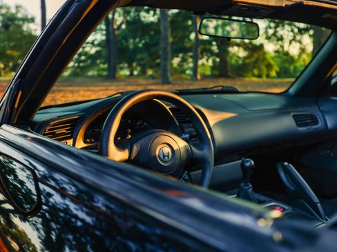 Used 2001 Honda S2000 image 6