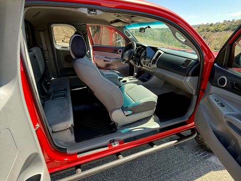 Used 2006 Toyota Tacoma 4x4 Access Cab V6 image 18
