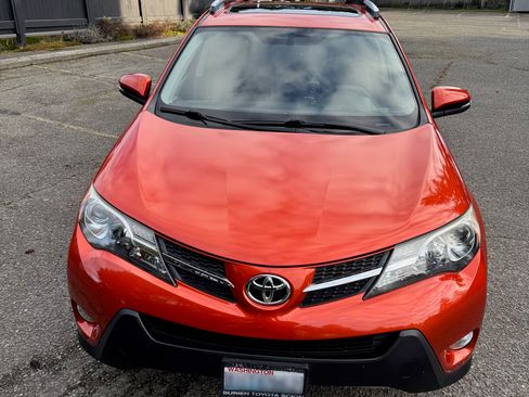 Used 2015 Toyota RAV4 Limited image 6