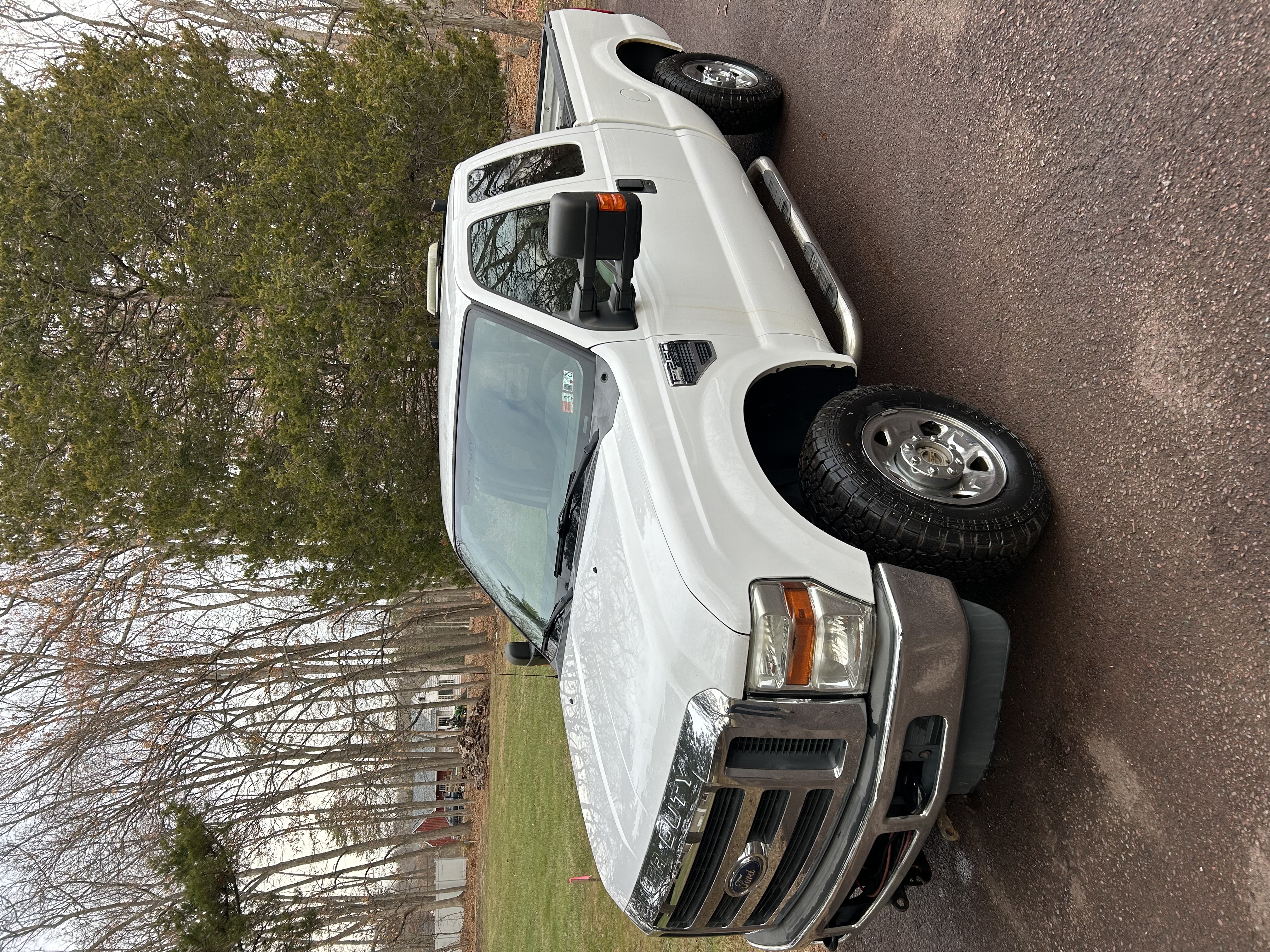 Used 2009 Ford F250 XLT AWD/4WD image 1