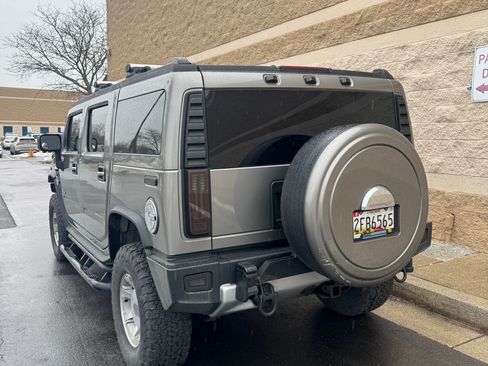 Used 2008 HUMMER H2 image 2