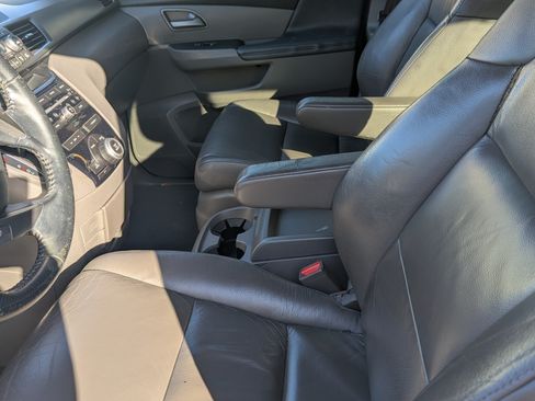 Used 2011 Honda Odyssey EX-L image 11